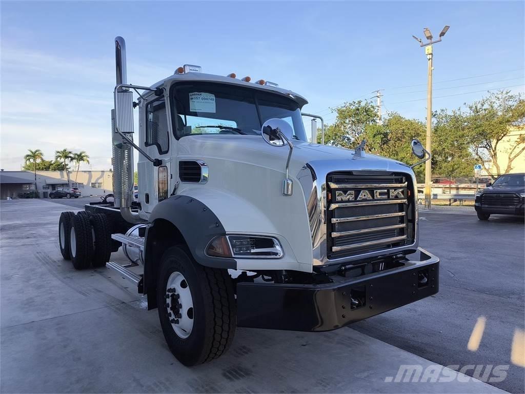 Mack GR64BX Φορτηγά Ανατροπή