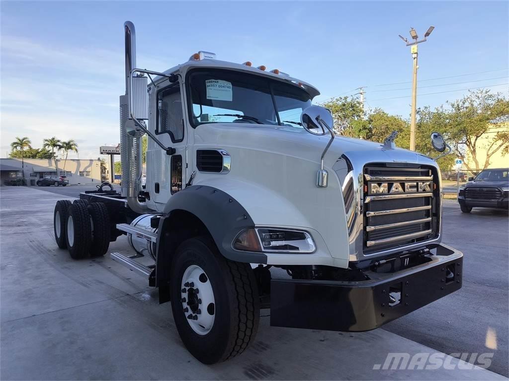 Mack GR64BX Φορτηγά Ανατροπή