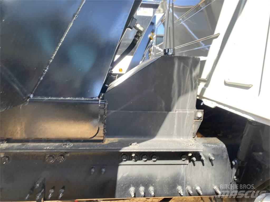 Mack GR64F Φορτηγά Ανατροπή
