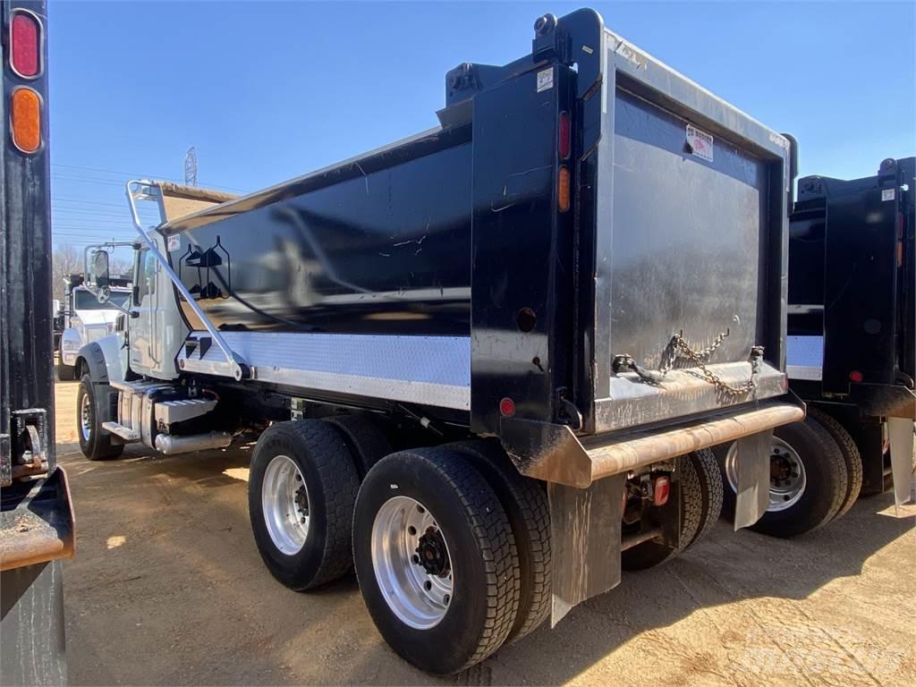Mack GR64F Φορτηγά Ανατροπή