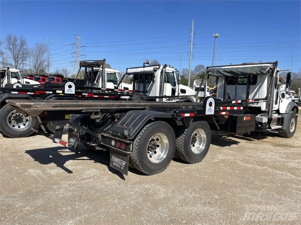 Mack GR64F Φορτηγά ανατροπή με γάντζο