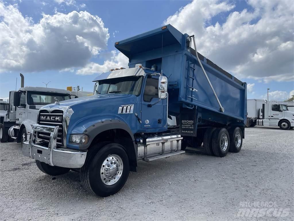 Mack GR64FR Φορτηγά Ανατροπή