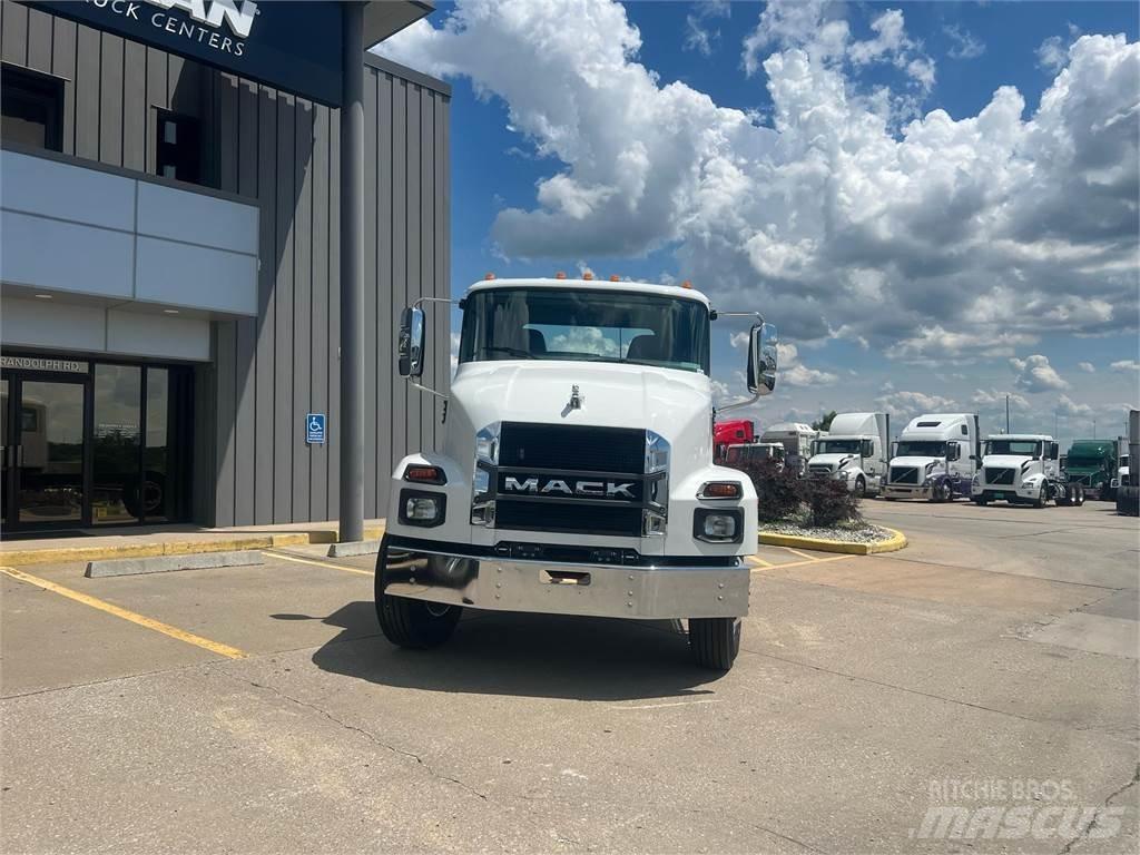 Mack MD642 Φορτηγά Σασί