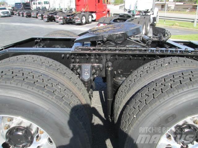 Mack PI64T Τράκτορες