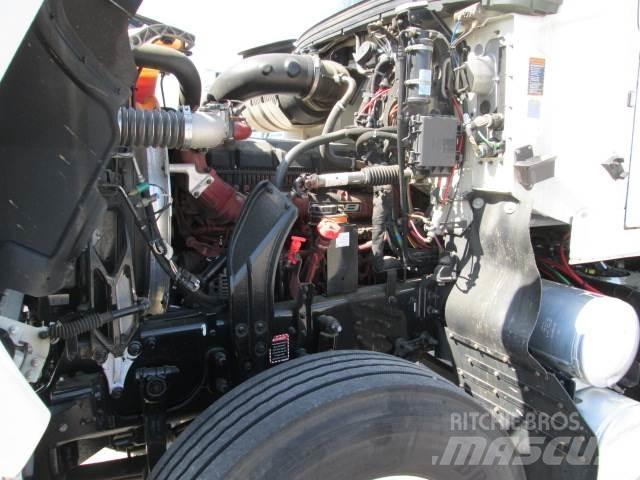 Mack PI64T Τράκτορες