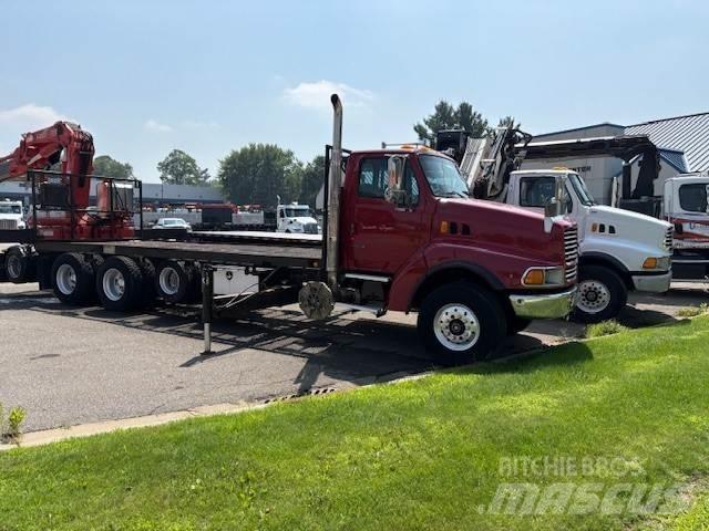 Sterling TRUCK LT9522 Τράκτορες