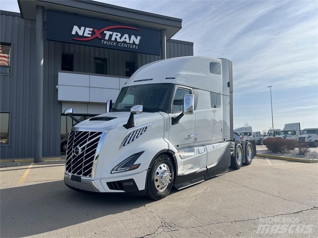 Volvo NEW VNL860 Τράκτορες