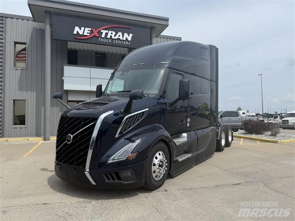 Volvo NEW VNL860 Τράκτορες