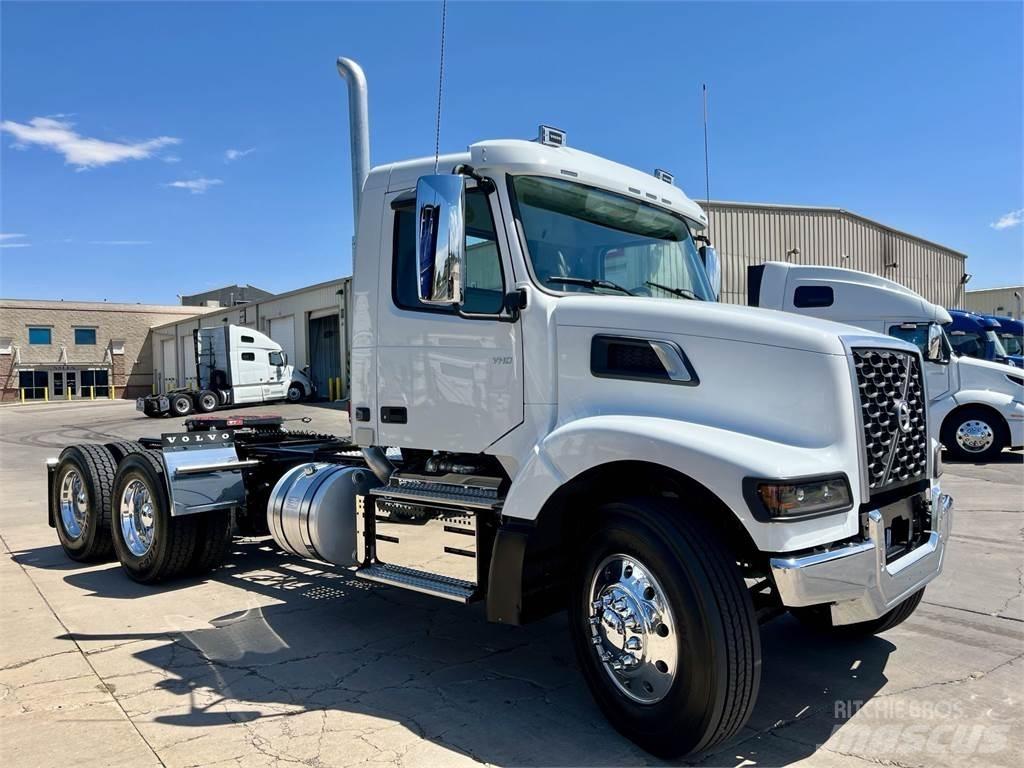 Volvo VHD64FT300 Τράκτορες