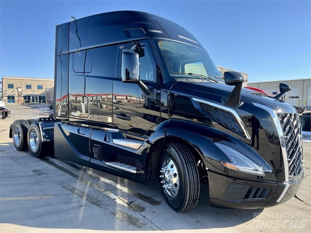 Volvo VNL64T640 Τράκτορες