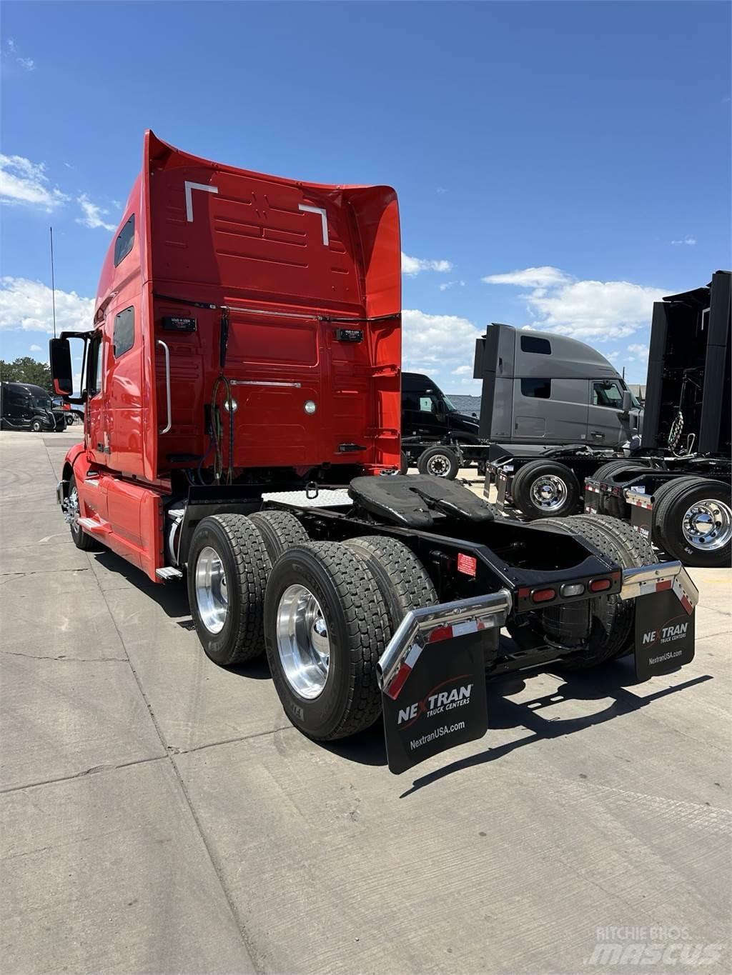 Volvo VNL64T760 Τράκτορες