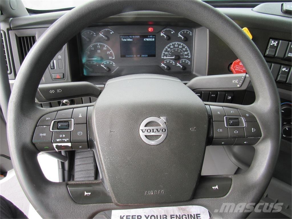 Volvo VNL64T760 Τράκτορες