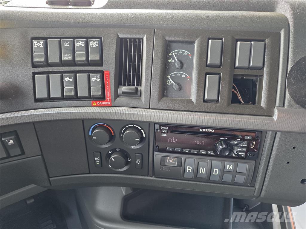 Volvo VNL64T760 Τράκτορες