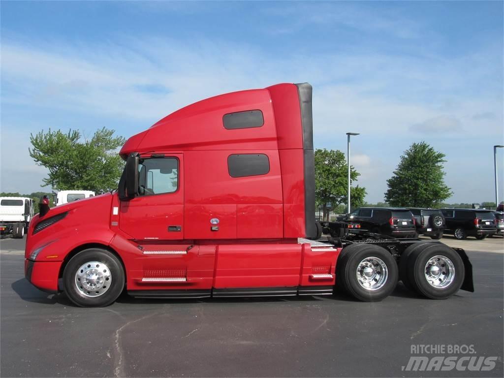 Volvo VNL64T760 Τράκτορες