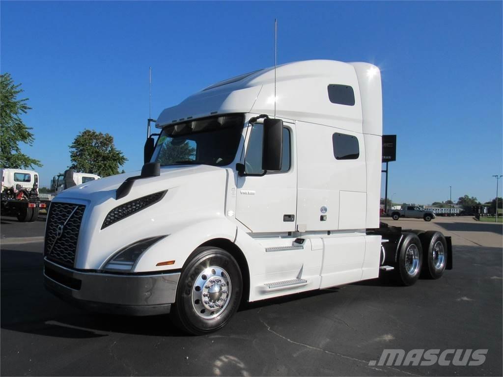 Volvo VNL64T760 Τράκτορες