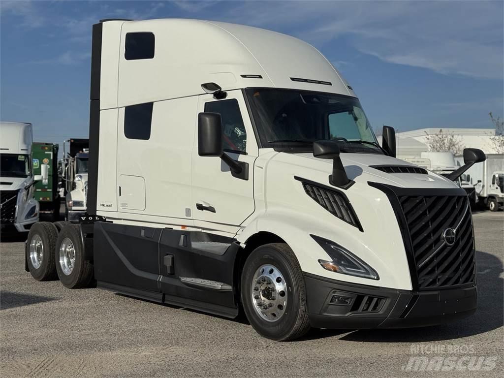 Volvo VNL64T860 Τράκτορες