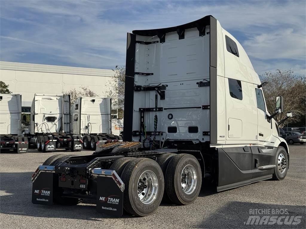 Volvo VNL64T860 Τράκτορες