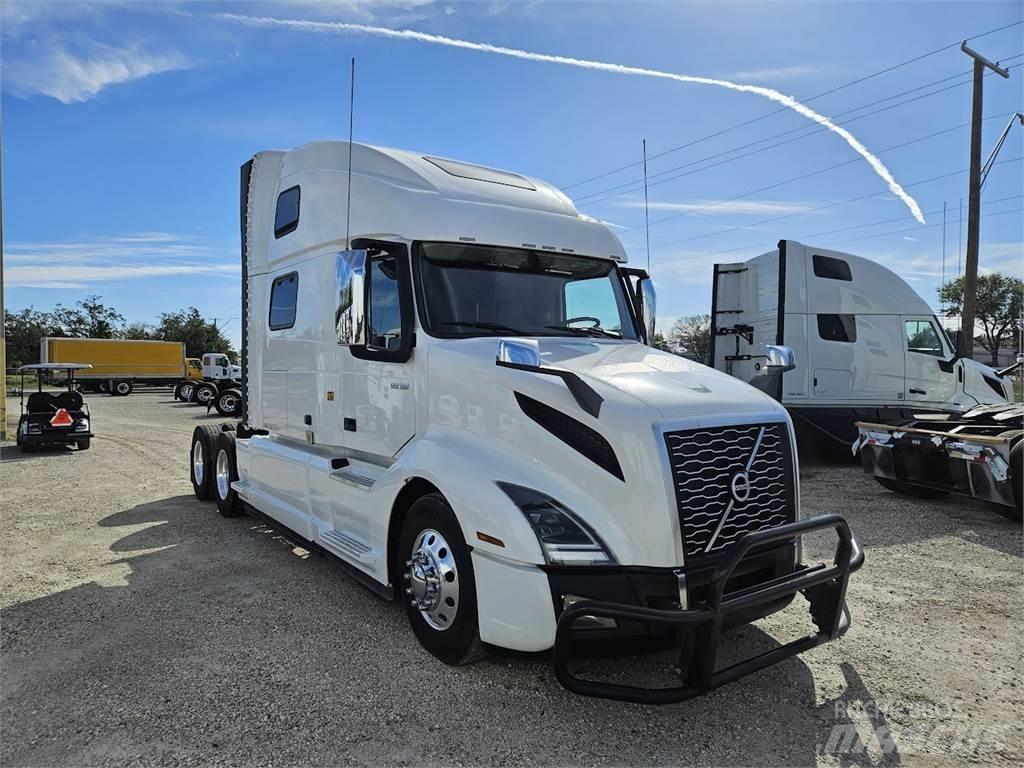 Volvo VNL64T860 Τράκτορες
