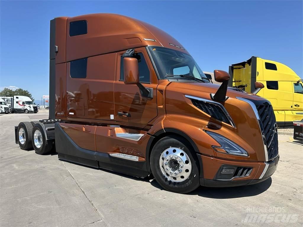 Volvo VNL64T860 Τράκτορες