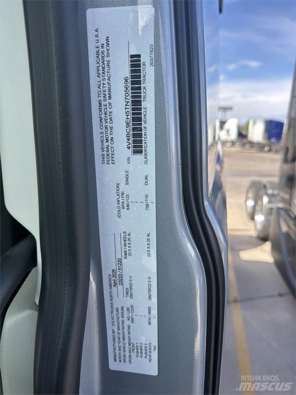 Volvo VNL64T860 Τράκτορες