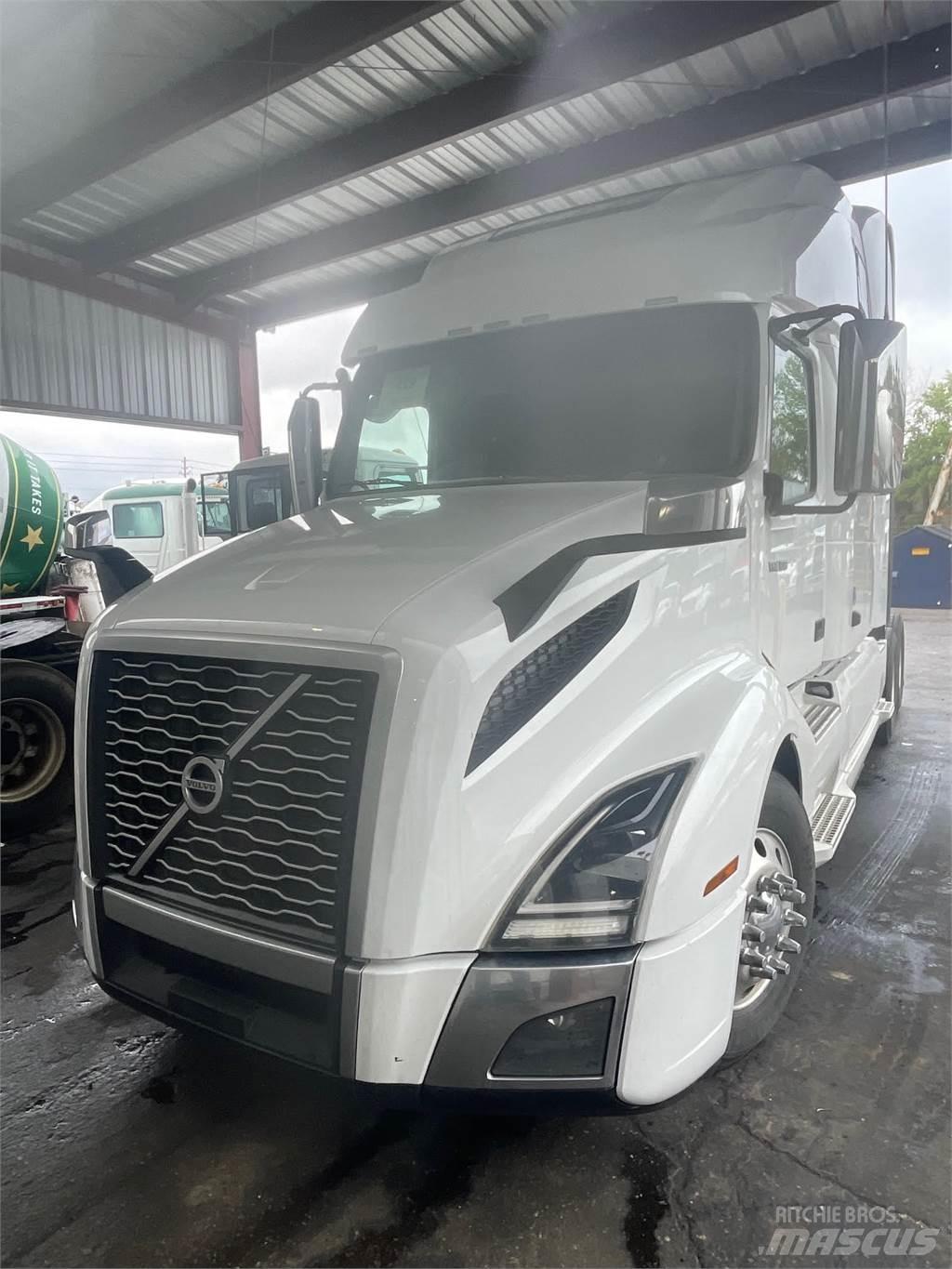 Volvo VNL64T860 Τράκτορες