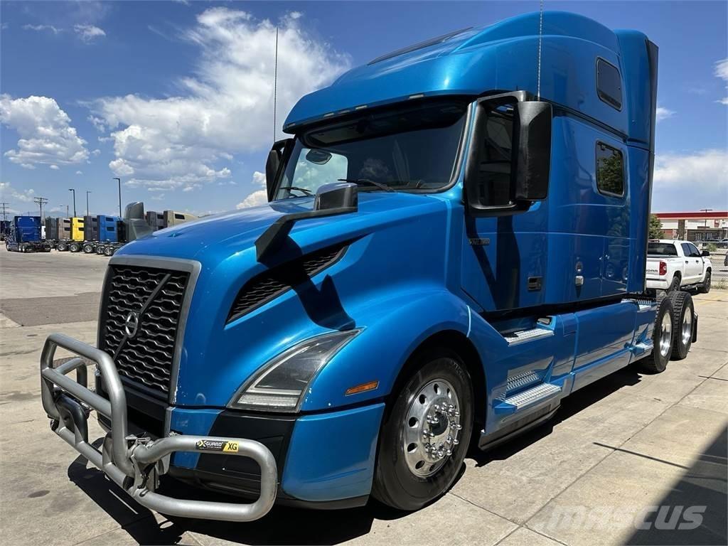 Volvo VNL64T860 Τράκτορες