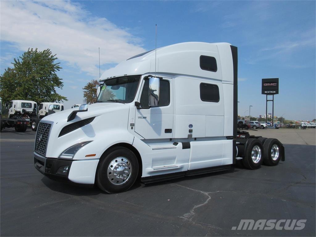 Volvo VNL64T860 Τράκτορες
