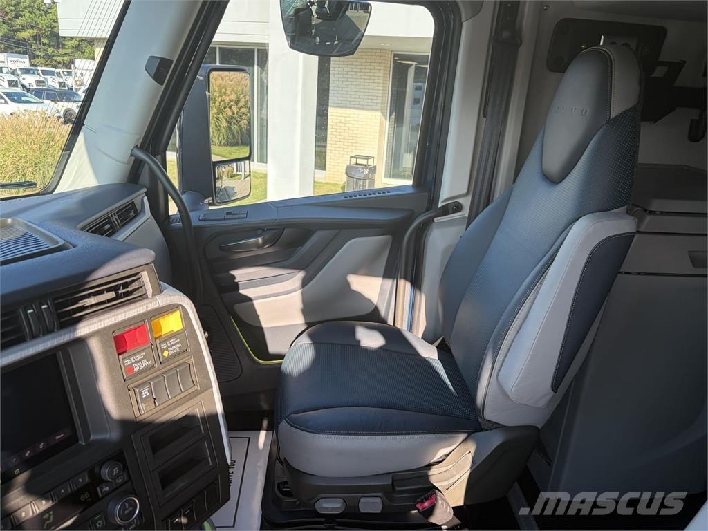 Volvo VNL64T860 Τράκτορες