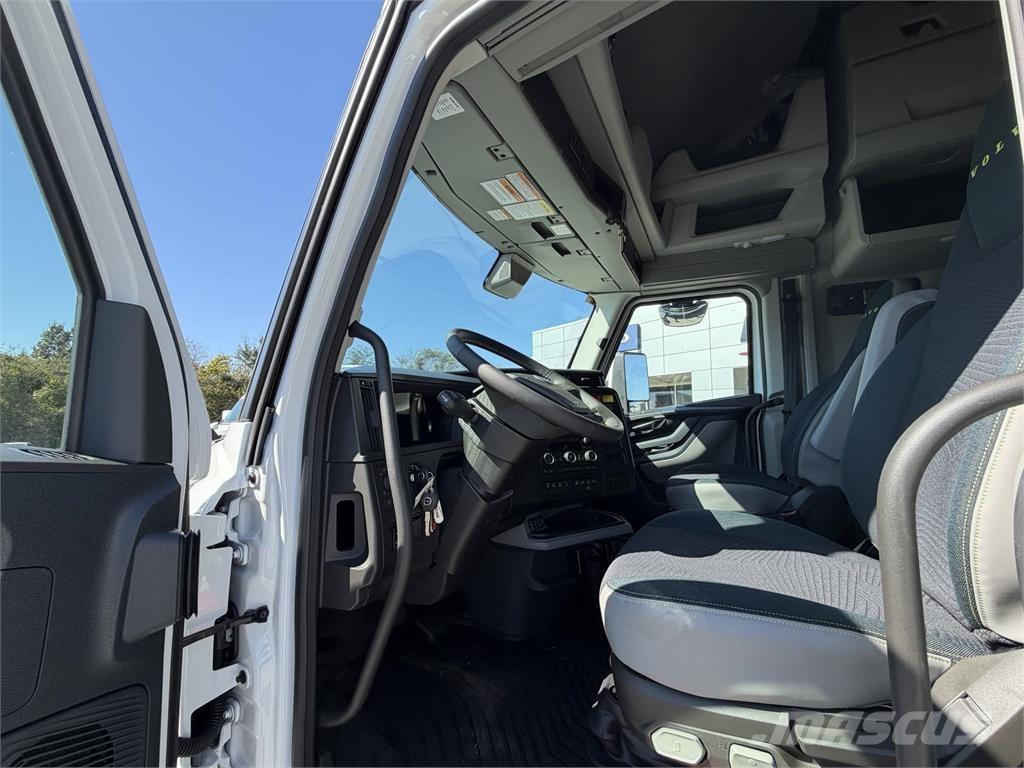 Volvo VNL64T860 Τράκτορες