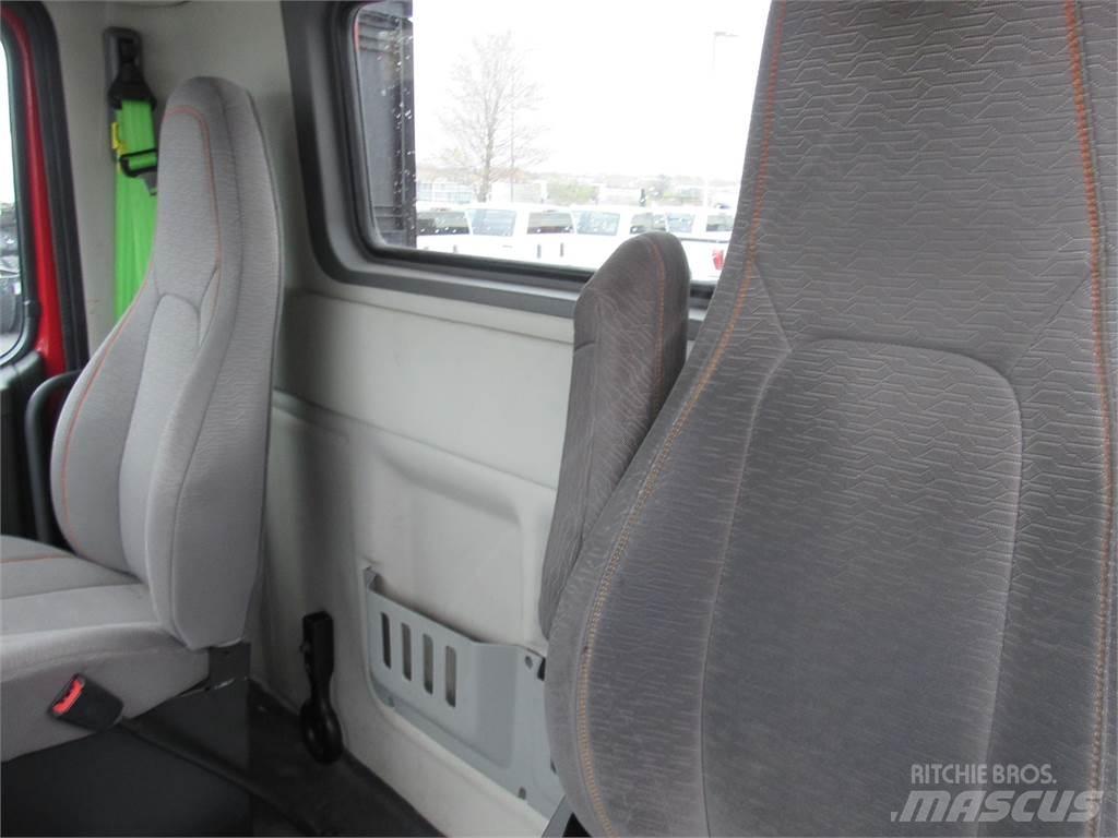 Volvo VNR64T300 Τράκτορες
