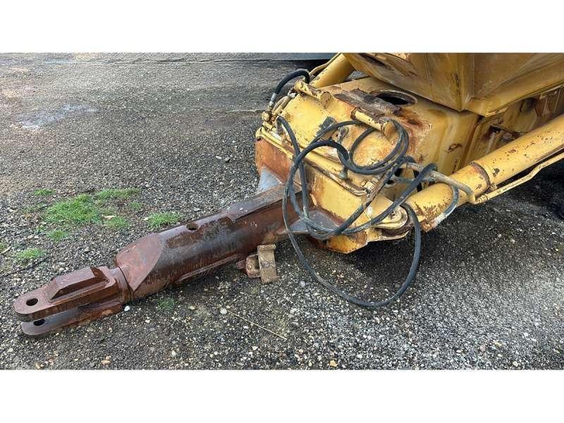 CAT D250B Ανατρεπόμενες ρυμούλκες