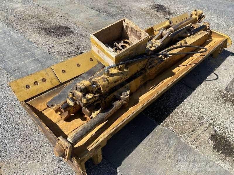 CAT D3B Μπουλντόζες με ερπύστριες
