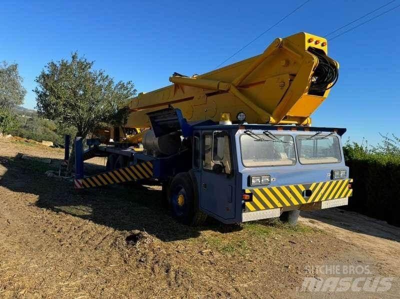 Condor 125/S Γερανοί παντός εδάφους