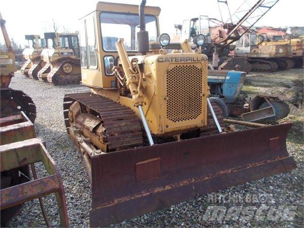CAT D4D Μπουλντόζες με ερπύστριες