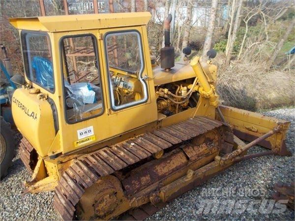 CAT D4D Μπουλντόζες με ερπύστριες