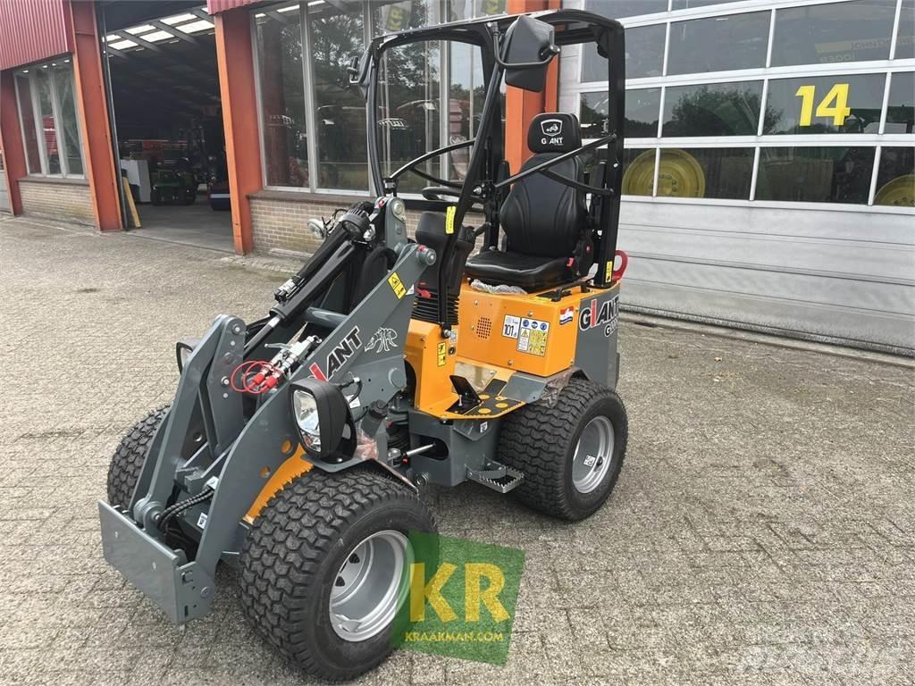 GiANT G1200 Εμπρόσθιοι φορτωτές και σκαπτικά