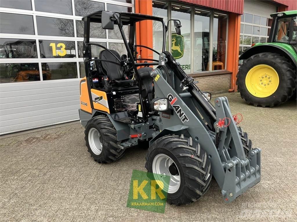 GiANT G2300 Εμπρόσθιοι φορτωτές και σκαπτικά