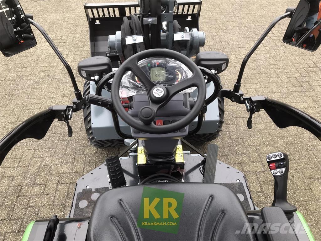 GiANT G2700E Εμπρόσθιοι φορτωτές και σκαπτικά