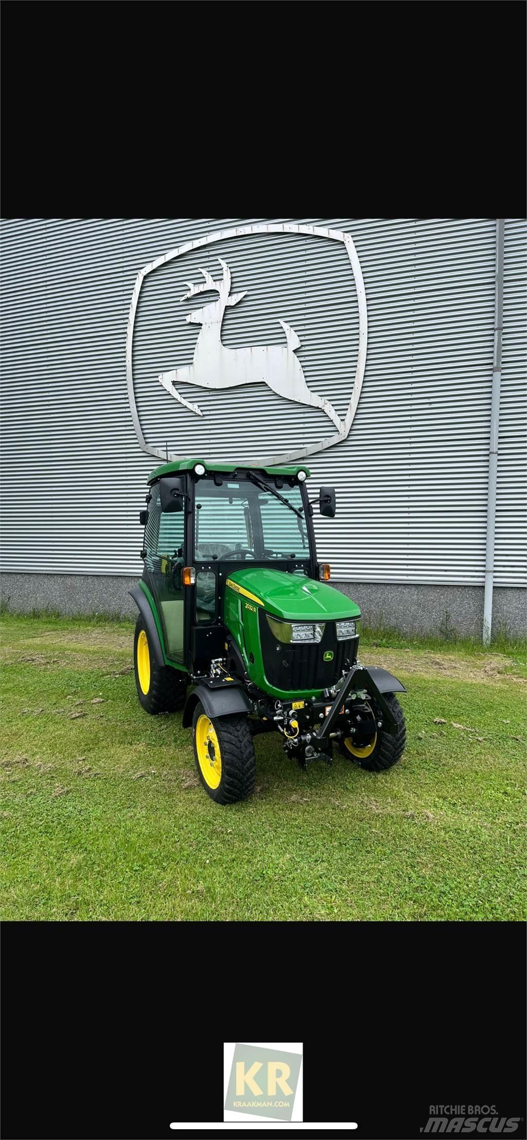 John Deere 2032R Τρακτέρ μικρών διαστάσεων