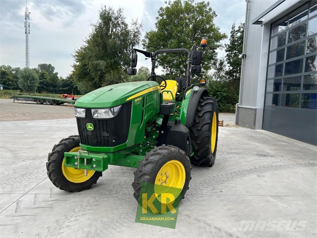 John Deere 5090M Τρακτέρ