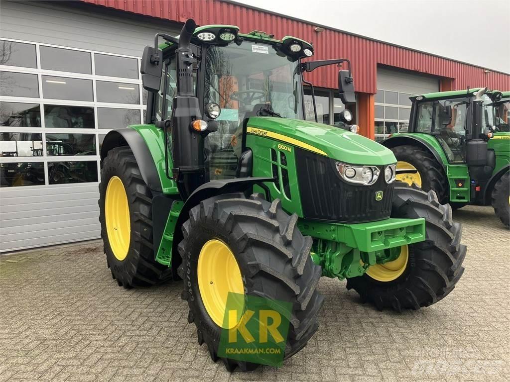 John Deere 6100M Τρακτέρ