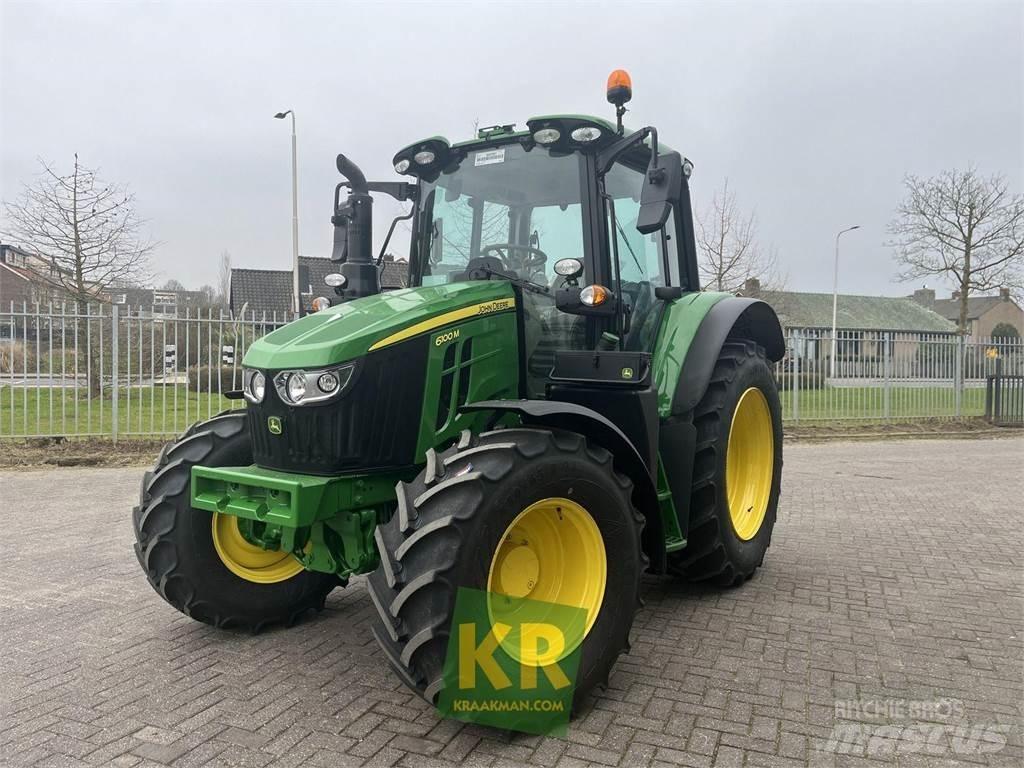 John Deere 6100M Τρακτέρ