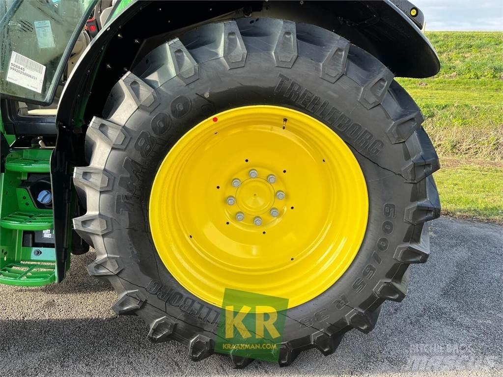 John Deere 6120M Τρακτέρ