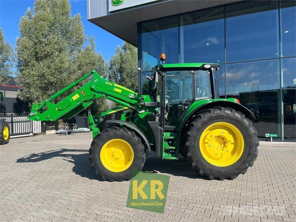 John Deere 6120M Τρακτέρ