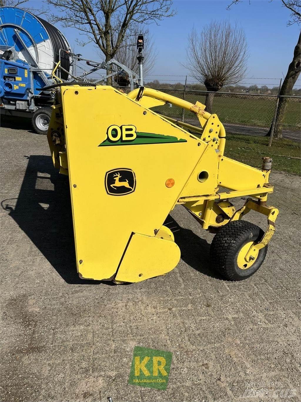 John Deere 630B Αξεσουάρ μηχανών σανού και χορτονομής
