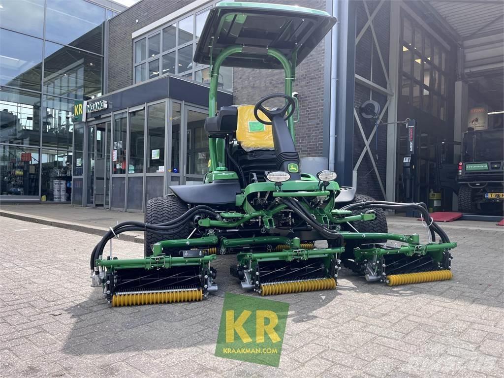 John Deere 8700A Χορτοκοπτικά γηπέδων με γκαζόν