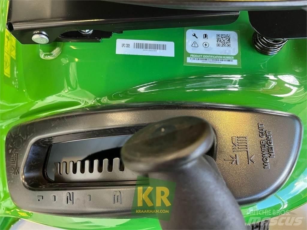 John Deere X127 Χορτοκοπτικά με καθιστό χειριστή