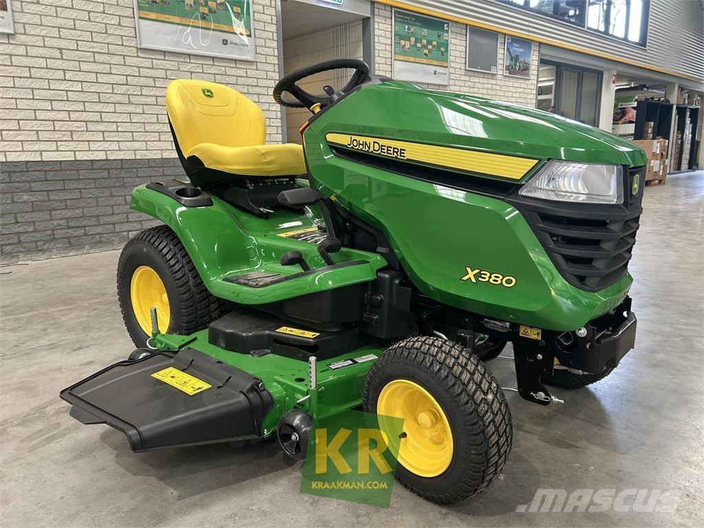 John Deere X380 Χορτοκοπτικά με καθιστό χειριστή