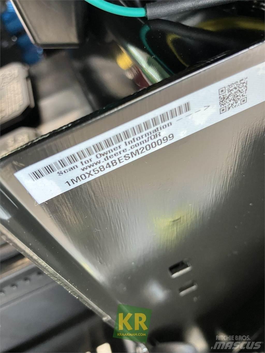 John Deere X584 Χορτοκοπτικά με καθιστό χειριστή