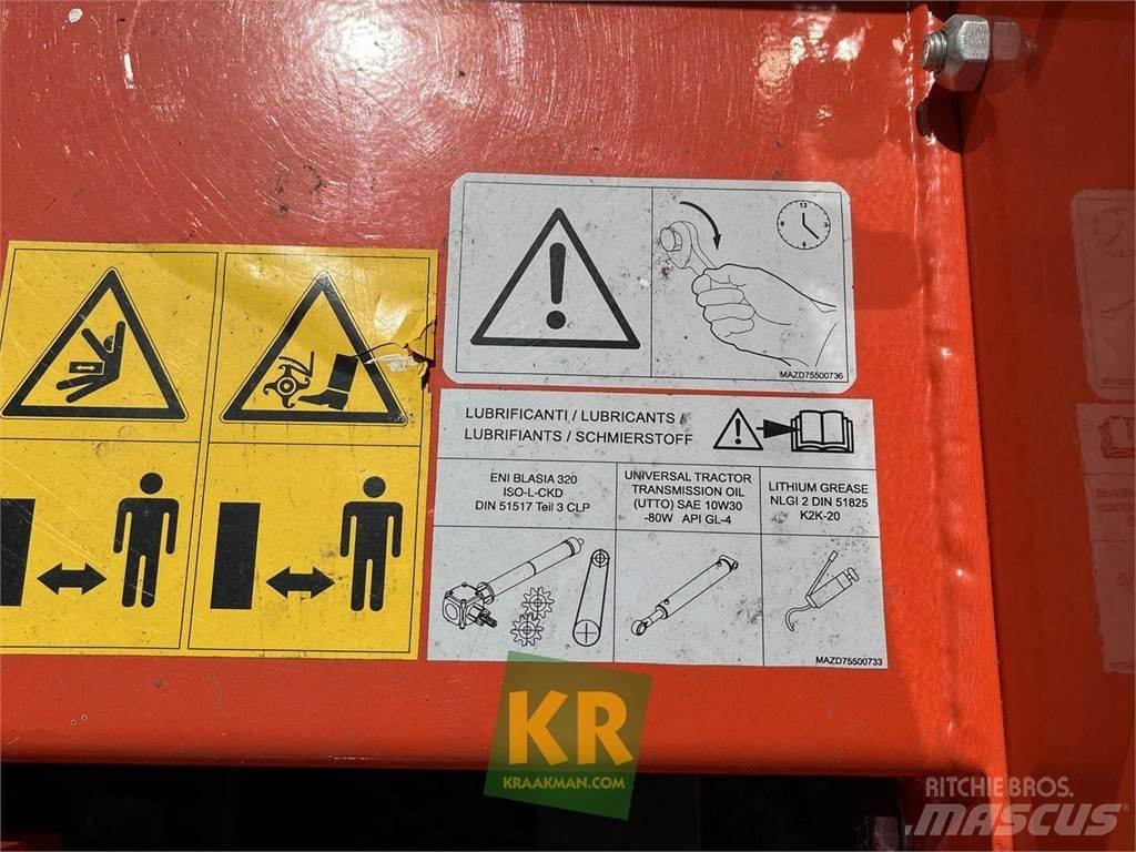 Kubota RTZ4512 Κορυφολόγοι βλάστησης